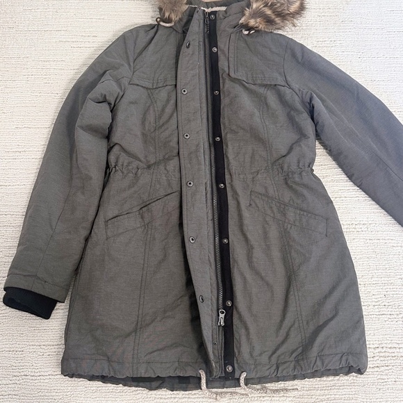 EDDIE BAUER Ladder Creek High-Pile Women's Gray Parka Faux Fur Hood Cinch Waist - Picture 8 of 16
